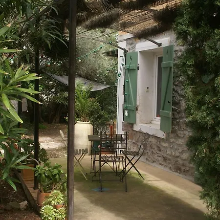 Casa de Férias Exquisite Holiday By The Beach In *