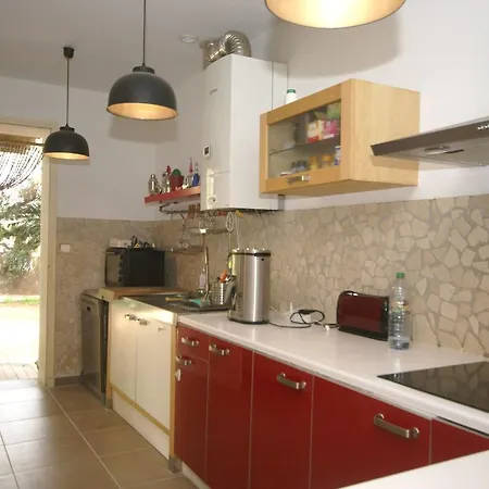 Casa de Férias Exquisite Holiday By The Beach In *